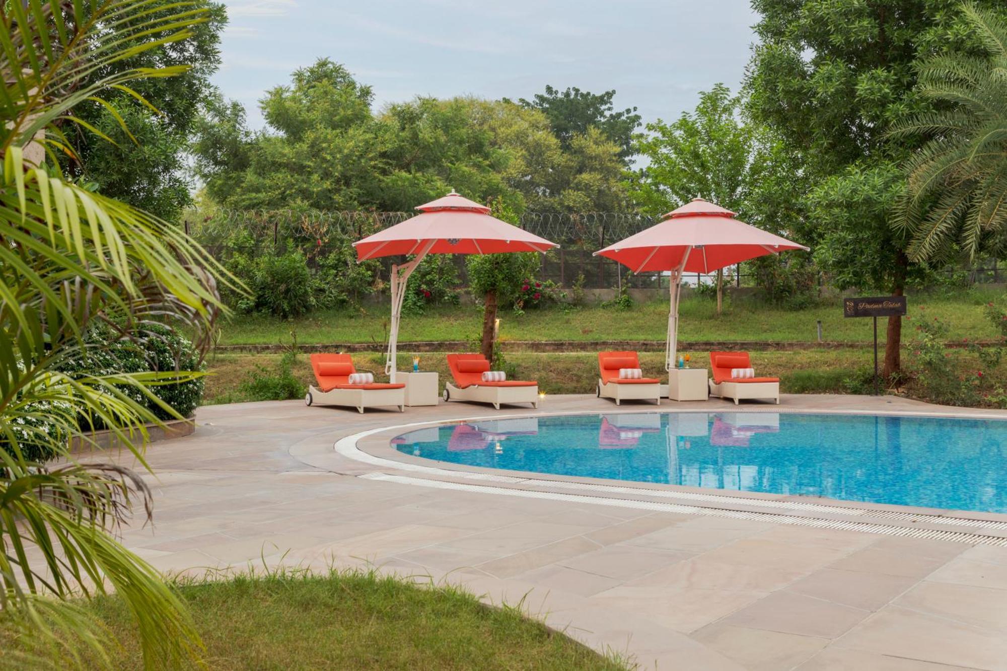 סוואי מדופור Aamaghati Wildlife Resort, Ranthambore מראה חיצוני תמונה